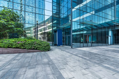 智能建筑為何呼喚智能清潔 構建高效、健康與可持續的運營閉環